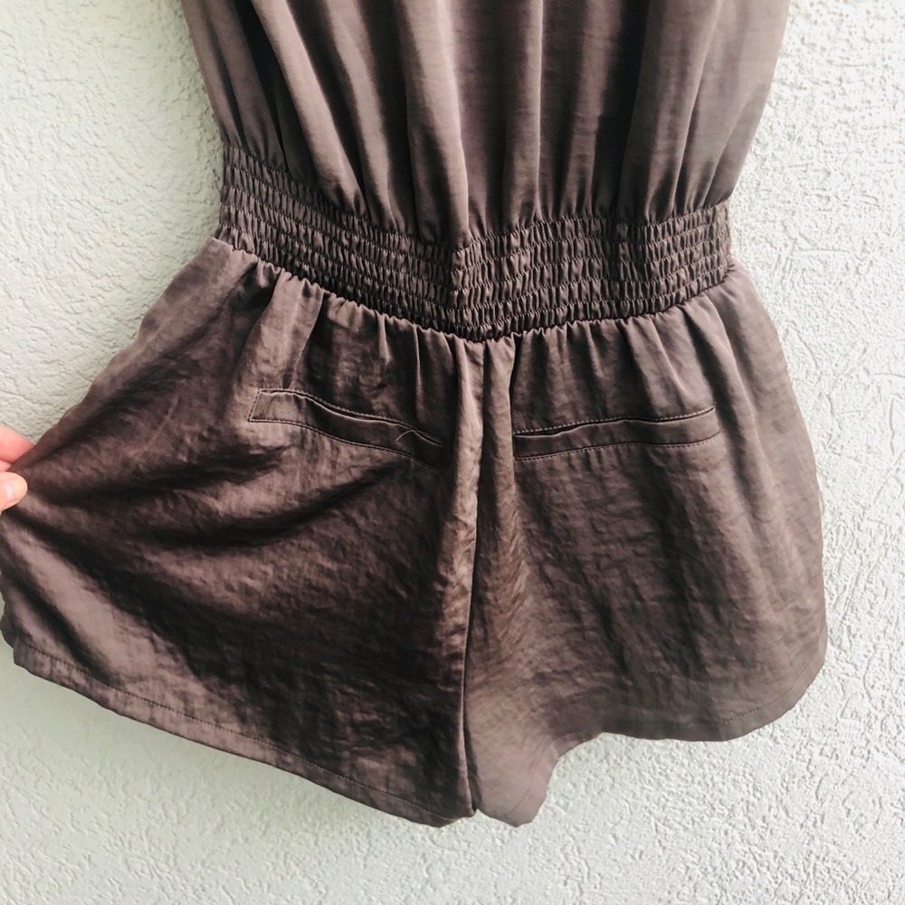 One Shoulder Ruffle Romper with Pockets - Picture 4 of 5